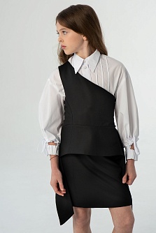 Черный школьный жилет для девочки Mooriposh, модель 1125